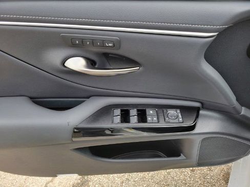 Used 2024 Lexus ES 350 w/ Premium Package FWD image 32