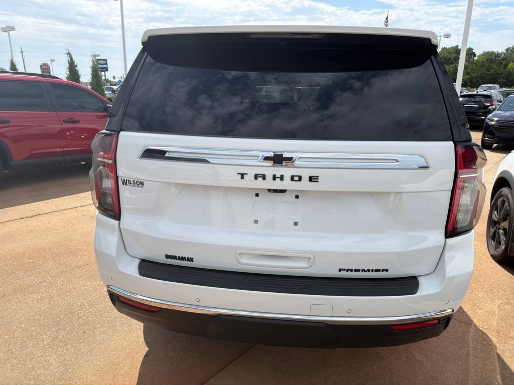 Used 2024 Chevrolet Tahoe Premier w/ Premium Package AWD/4WD image 5