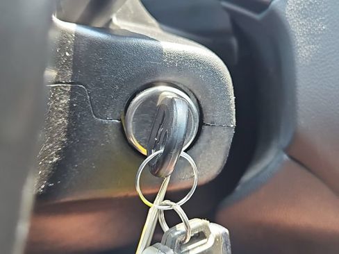 Used 2022 Chevrolet Colorado ZR2 AWD/4WD image 24