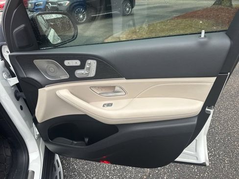 Certified 2023 Mercedes-Benz GLS 450 4MATIC image 19