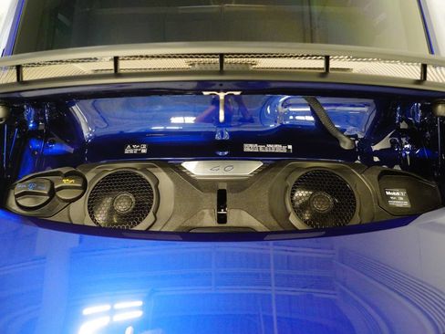 Used 2025 Porsche 911 GT3 w/ Chrono Package RWD image 34
