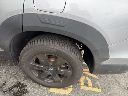 Used 2022 Honda Pilot TrailSport image 4