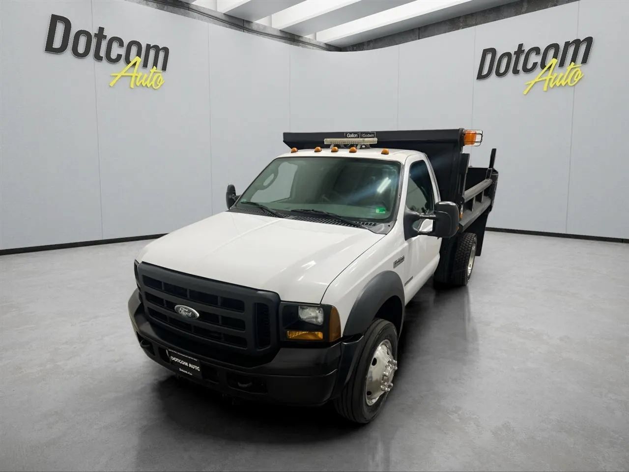 Used 2007 Ford F450 2WD Regular Cab Super Duty image 1