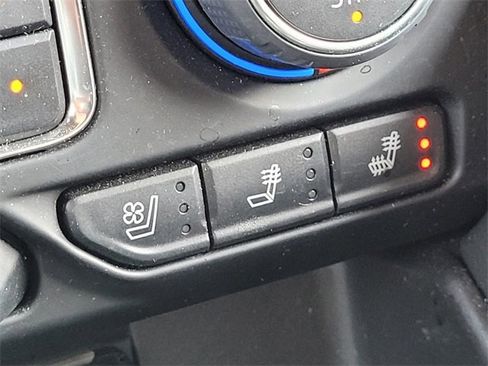 Used 2023 Chevrolet Suburban High Country image 27