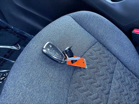 Used 2023 Chevrolet Equinox LT image 10