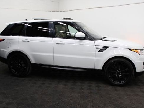 Used 2016 Land Rover Range Rover Sport HSE image 4