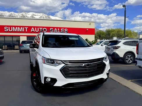 Used 2021 Chevrolet Traverse Premier w/ Redline Edition AWD/4WD image 2