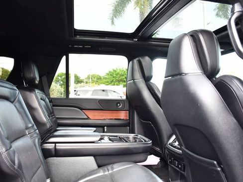 Used 2020 Lincoln Navigator Reserve RWD image 29
