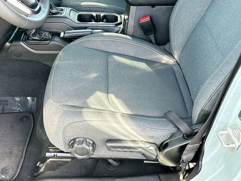 Used 2024 Jeep Wrangler Sport S image 18