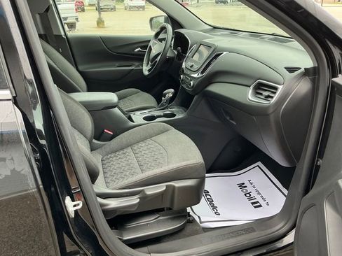 Used 2022 Chevrolet Equinox LT image 12