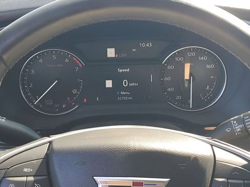 Used 2023 Cadillac XT5 Premium Luxury image 38