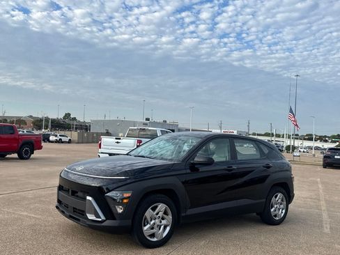 Used 2026 Hyundai Kona SE FWD image 10