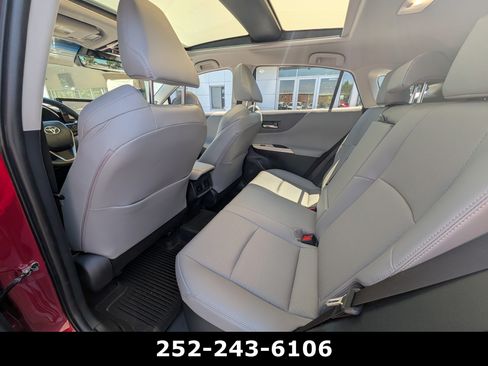 Used 2024 Toyota Venza Limited AWD/4WD image 11