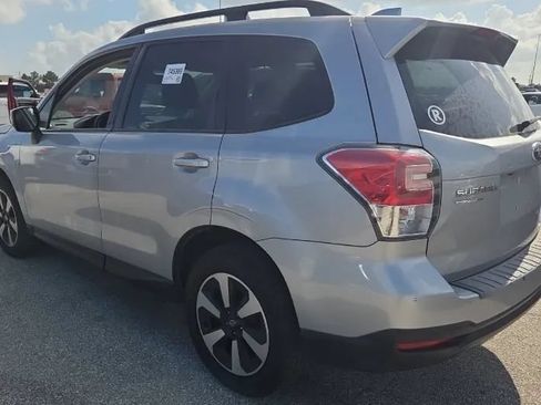 Used 2017 Subaru Forester 2.5i Premium w/ All-Weather Package AWD/4WD image 2