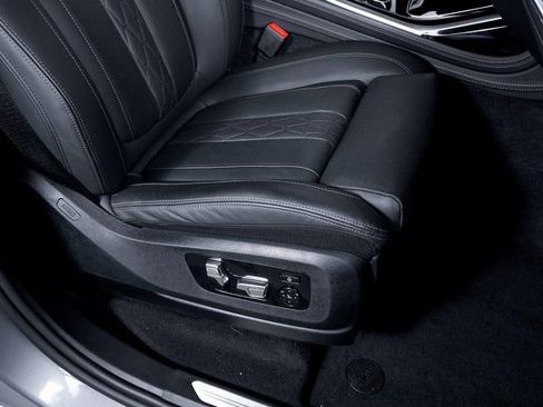 Used 2025 BMW ALPINA XB7 image 62