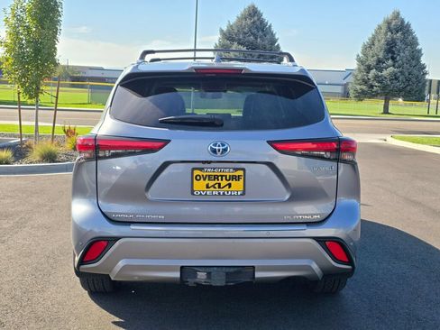 Used 2021 Toyota Highlander Platinum AWD/4WD image 5