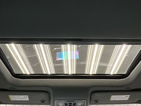 Used 2025 GMC Sierra 3500 Denali w/ Denali Reserve Package image 35