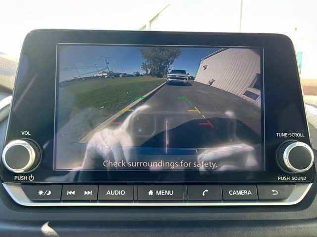 Used 2023 Nissan Rogue SV FWD image 32