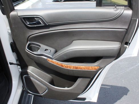 Used 2019 Chevrolet Tahoe Premier RWD image 33