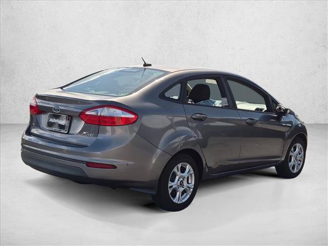 Used 2014 Ford Fiesta SE w/ Comfort Package FWD image 5