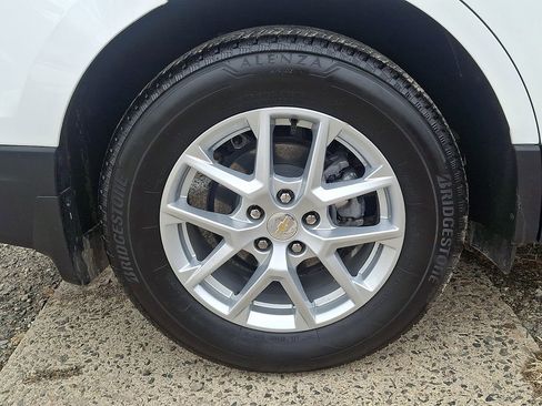 Used 2024 Chevrolet Equinox LT w/ LPO, Floor Liner Package image 34