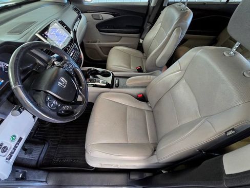 Used 2017 Honda Pilot Elite image 24