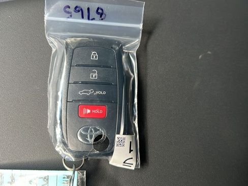 New 2026 Toyota RAV4 XSE AWD/4WD image 28