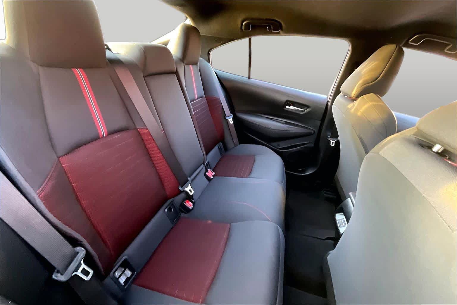 Used 2025 Toyota Corolla SE FWD image 19