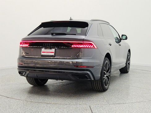 Used 2023 Audi Q8 Premium Plus AWD/4WD image 6