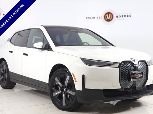 Used 2024 BMW iX xDrive50 w/ Convenience Package AWD/4WD image 1
