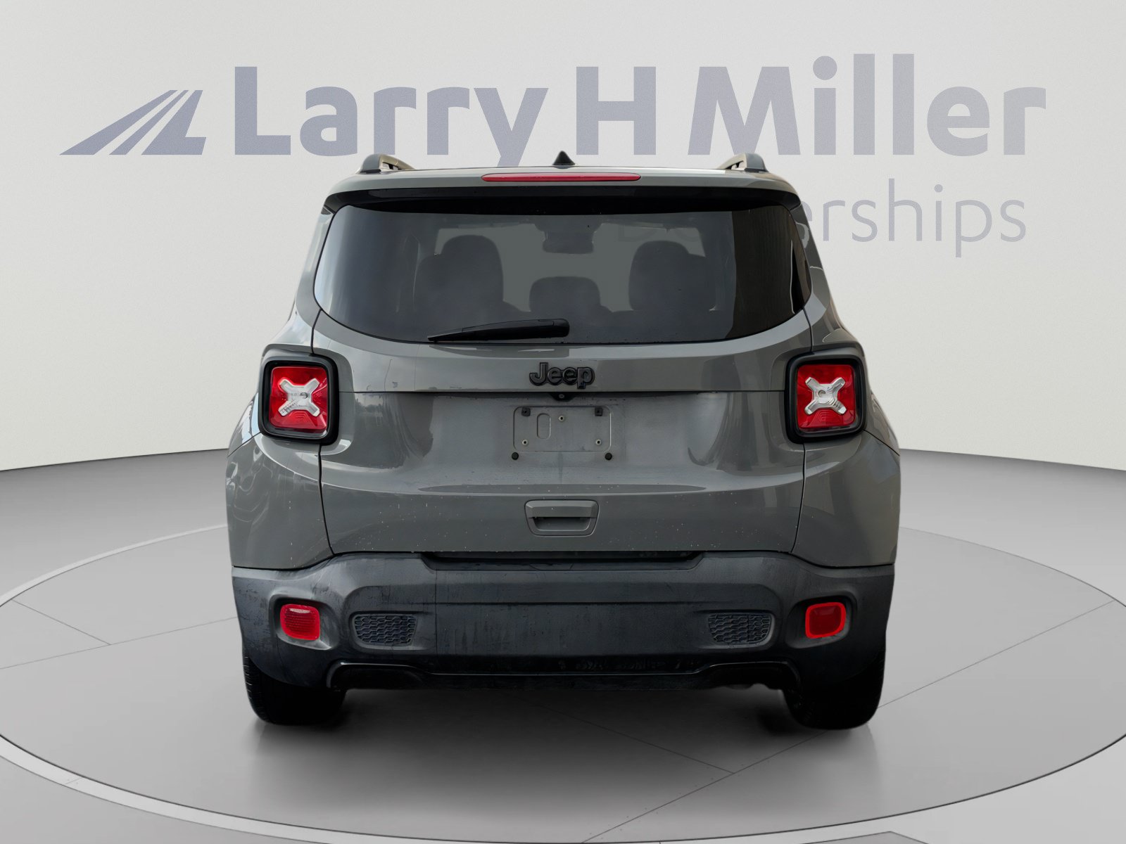 Used 2020 Jeep Renegade Altitude FWD image 4
