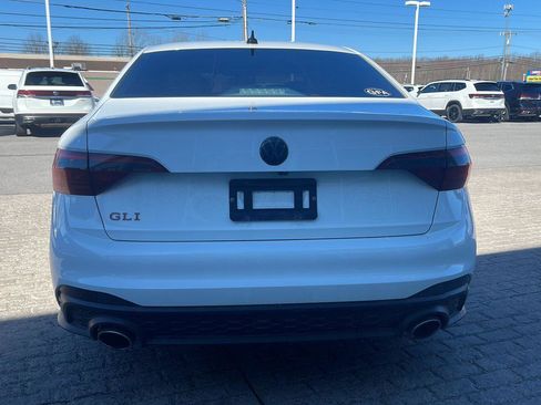 Used 2022 Volkswagen Jetta GLI Autobahn image 5