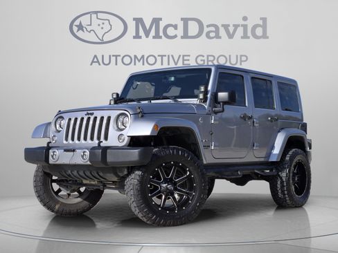 Used 2017 Jeep Wrangler Unlimited Sahara w/ Connectivity Group AWD/4WD image 1