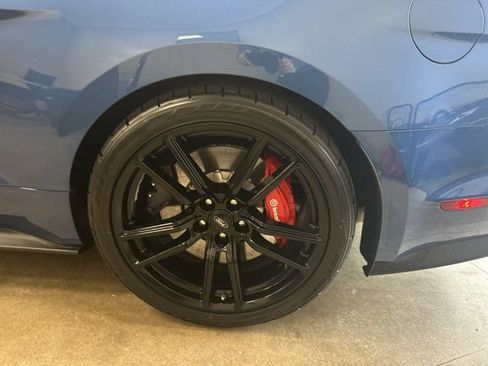 Used 2021 Ford Mustang Shelby GT500 w/ Technology Package RWD image 24