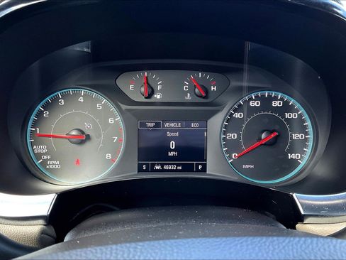 Used 2023 Chevrolet Traverse LS w/ Safety Package image 8