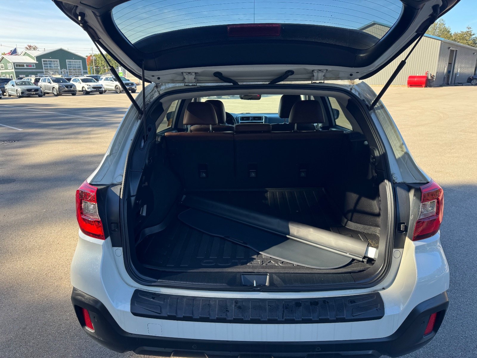 Used 2019 Subaru Outback 2.5i Touring AWD/4WD image 14