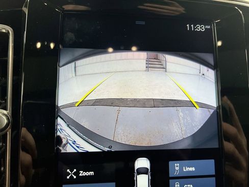 Used 2021 Volvo XC40 T5 R-Design w/ Climate Package image 16