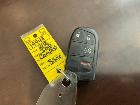 Used 2018 Jeep Compass Limited AWD/4WD image 28