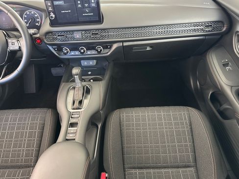 Certified 2026 Honda HR-V Sport image 30