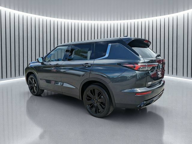 New 2026 Mitsubishi Outlander LE FWD image 6