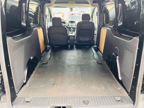 Used 2017 Ford Transit Connect XLT image 14