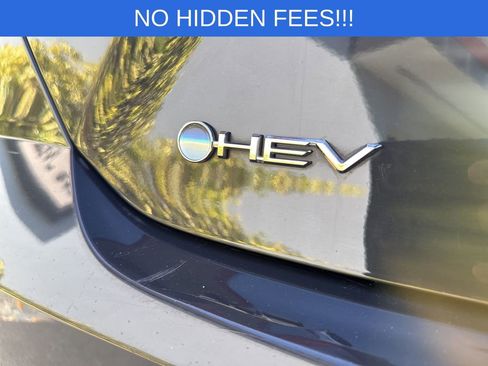 Used 2025 Toyota Camry LE FWD image 8