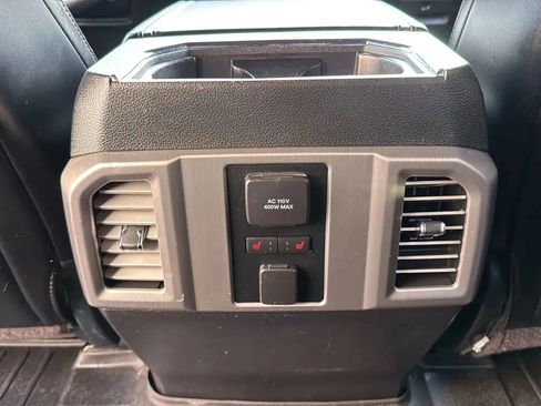 Used 2016 Ford F150 Platinum w/ Equipment Group 701A Luxury image 27