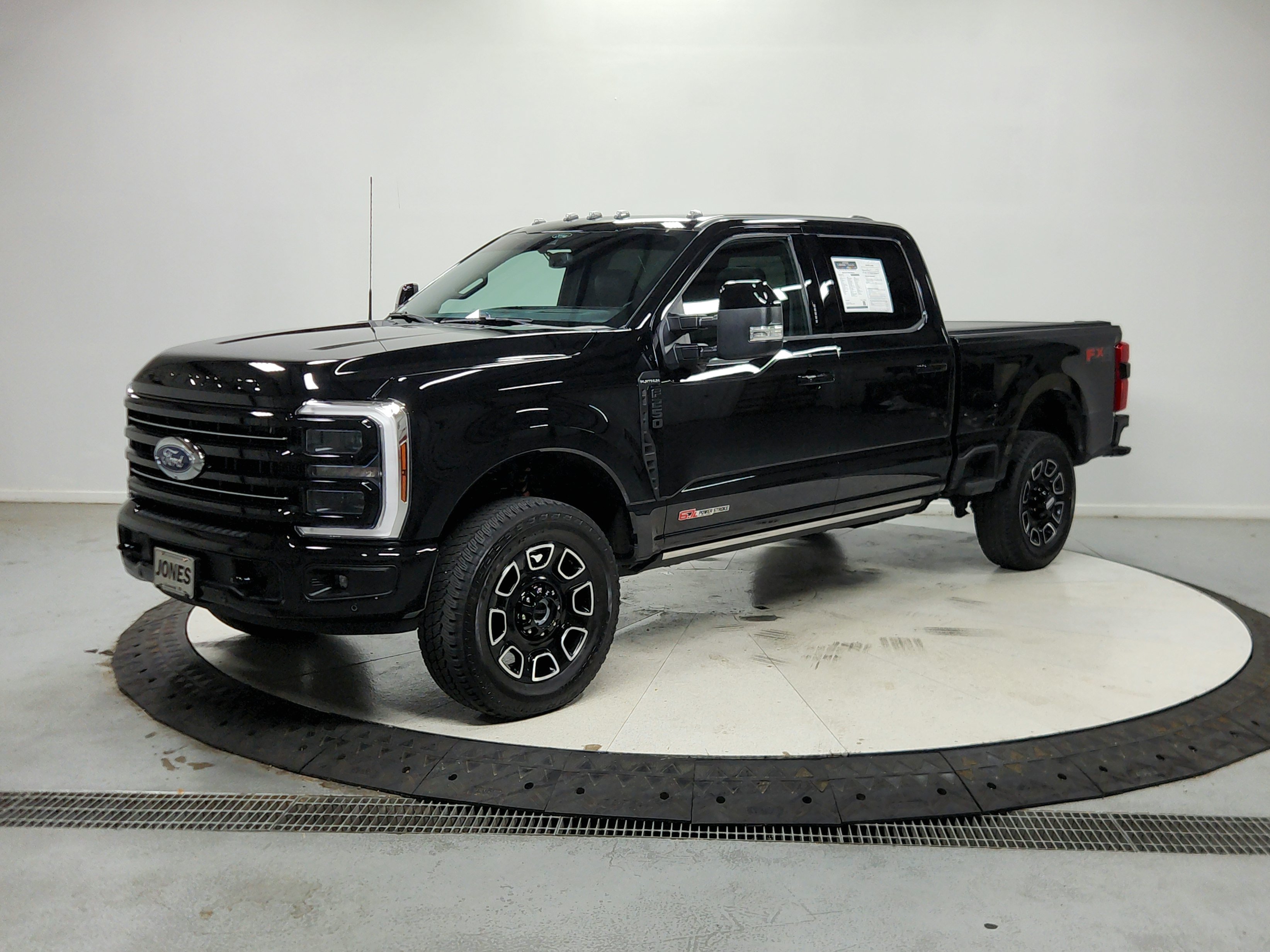 Used 2026 Ford F250 Platinum AWD/4WD image 4