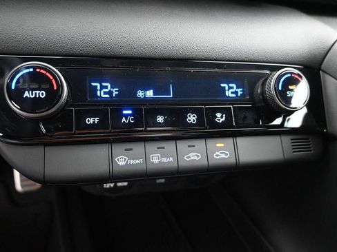 New 2026 Hyundai Elantra Sport FWD image 18