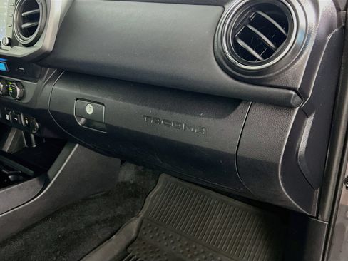 Used 2021 Toyota Tacoma TRD Sport RWD image 34