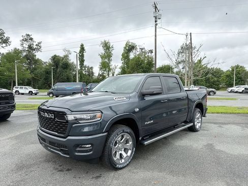 New 2026 RAM 1500 Big Horn AWD/4WD image 9