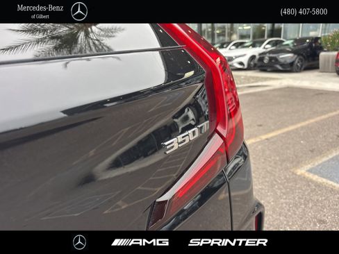 Used 2024 Cadillac XT4 Premium Luxury w/ Active Safety Package image 7