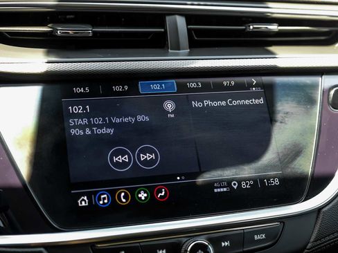 Used 2022 Buick Encore GX Select w/ Sport Touring Package FWD image 26