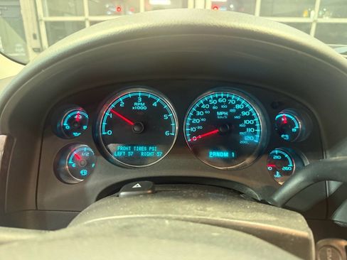 Used 2014 GMC Sierra 2500 Denali w/ Suspension Package, Off-Road image 16